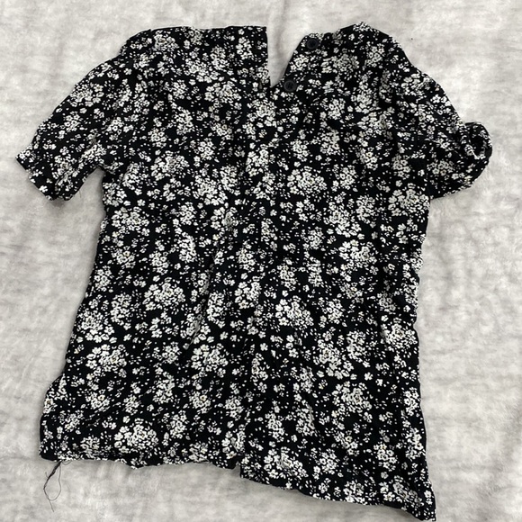 Girls - size XS - Picture 3 of 4